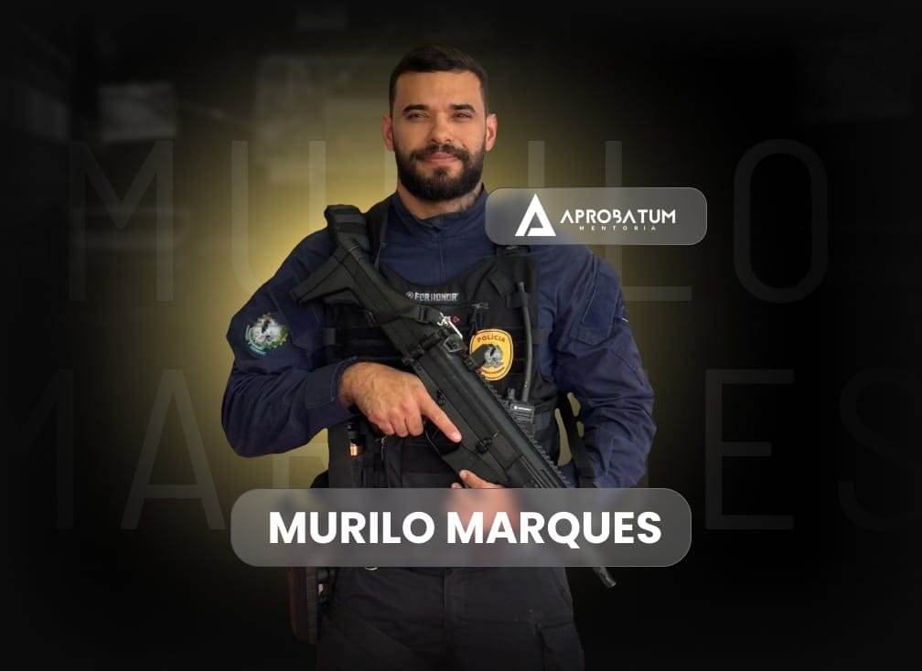 • É Policial Legislativo do Senado Federal (aprovado em 2023)
• Ex-oficial da PMDF (aprovado em 4º lugar)
• Ex-soldado da PMDF (aprovado em 2013, aos 20 anos de idade)
• Ex-soldado de PMGO (aprovado em 2013, aos 20 anos de idade)  Também aprovado nos seguintes concursos: Policial Judicial do TST, técnico do TRE-SP, Ministério da Cultura, EBC, TCM-GO e CFO PMMG e CFO PMGO (23º lugar).
Além disso, é mentor há mais de 7 anos e professor na área de concursos dos maiores cursos do Brasil.